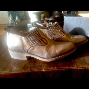 Brand new Frye booties 7.5